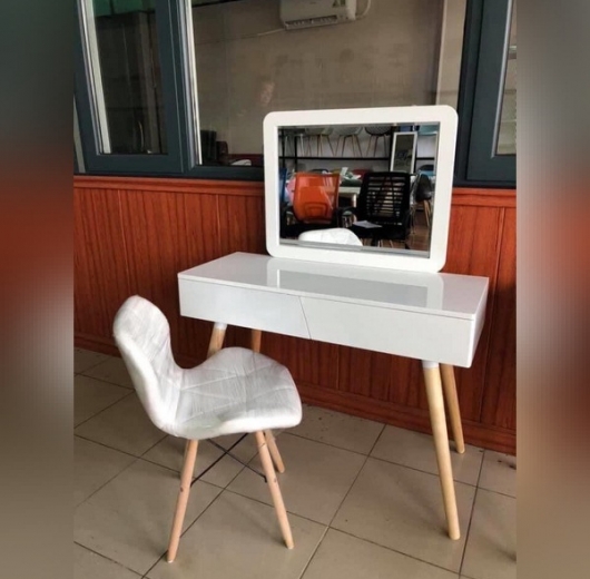 Bàn Trang Điểm Chân Cao - BTĐ/S4